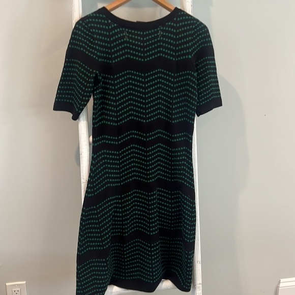 Just Taylor Chevron short sleeve lightweight sweater dress size medium - Picture 8 of 10